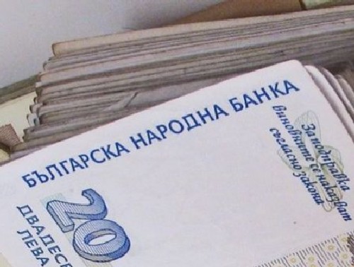 Мним адвокат взе имота на жена 