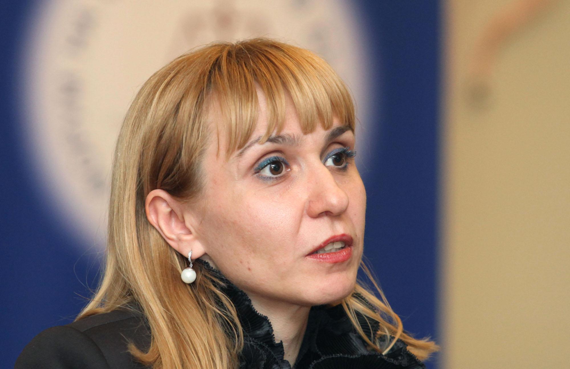 Омбудсманът към МОН: Има ли екшън план срещу COVID-19 за нова учебна година?