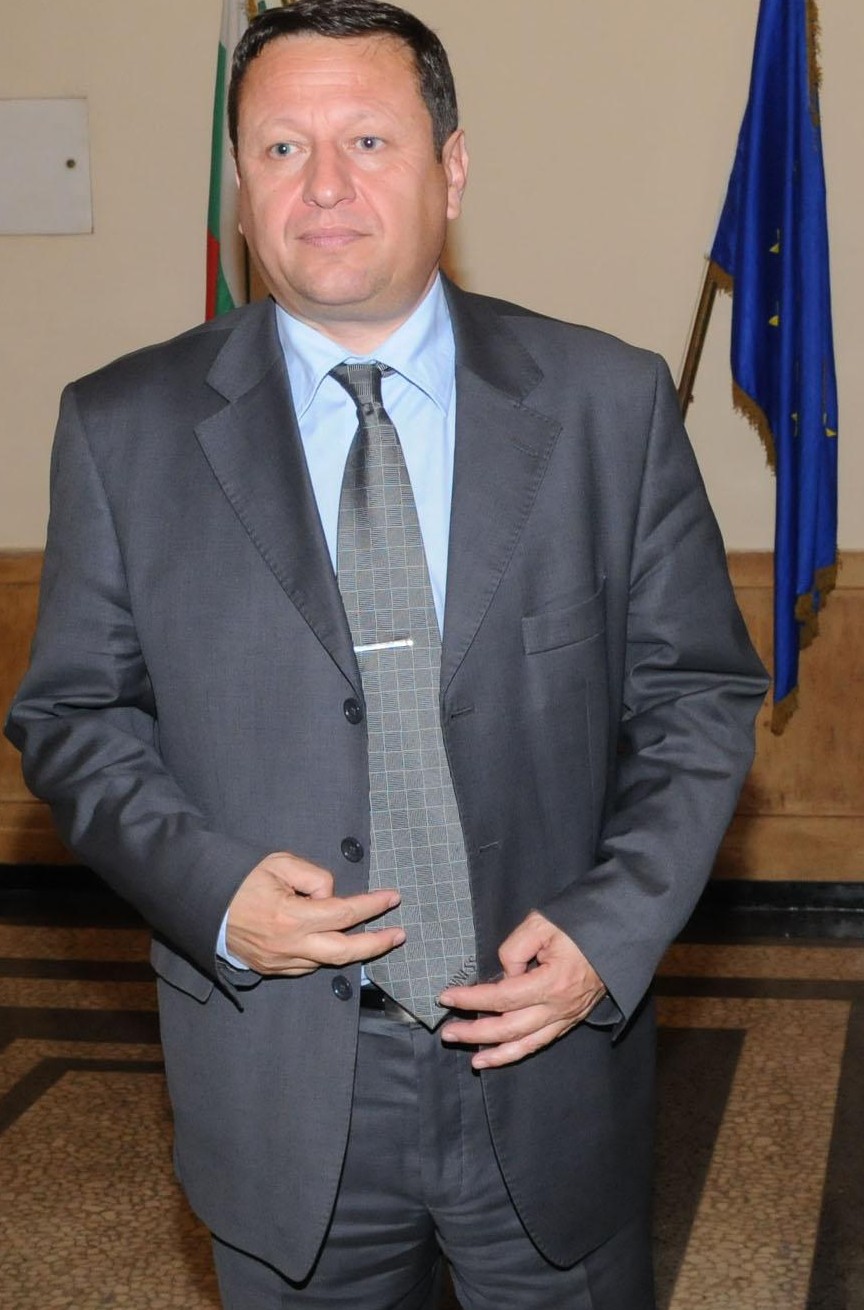 Турско радио краде роден ефир
