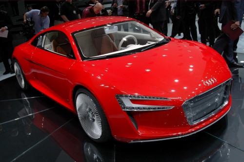Audi: Посичаме Tesla, ето как ще стане