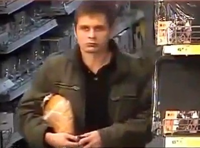Трима убити след стрелба в мол (ВИДЕО)