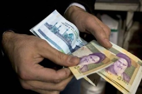 Иран се огъва под натиска на международните санкции 