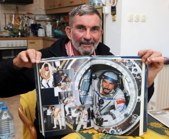 Иван Трифонов скача от 50 км, за да натрие носа на Феликс