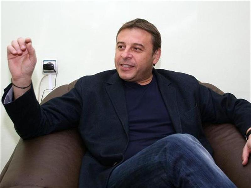 Екскмет на Благоевград вдигна палат за чудо и приказ в Неа Парамос