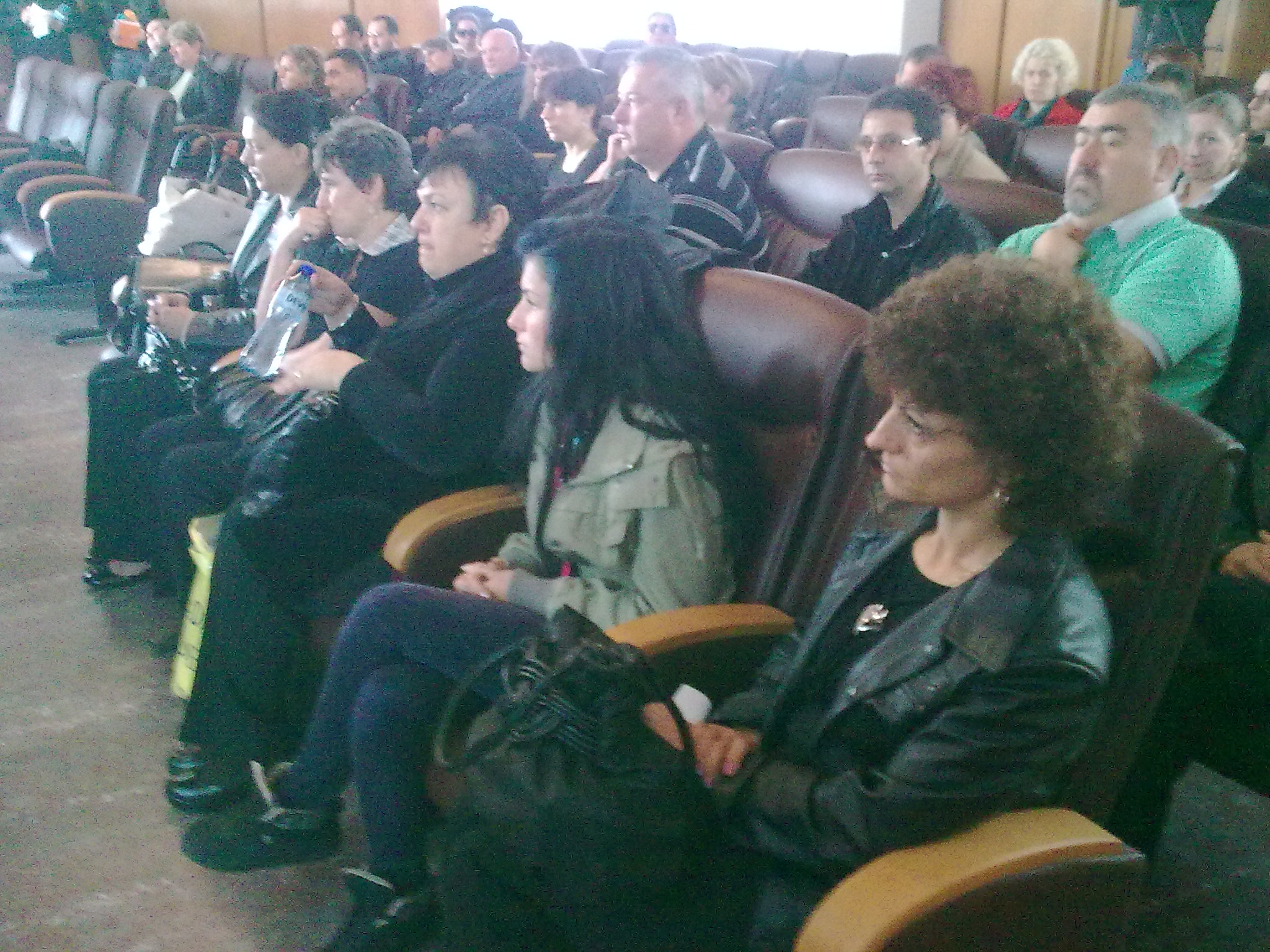 Тайнствена дама разплита шесторната смърт в Симеоновград