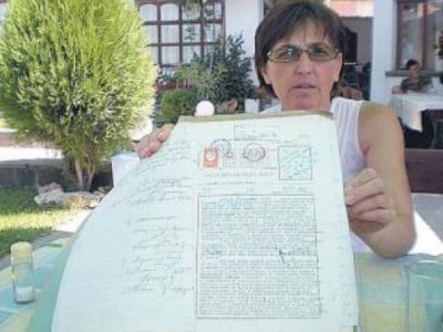 Кметица се мести в хотела на мъжа си
