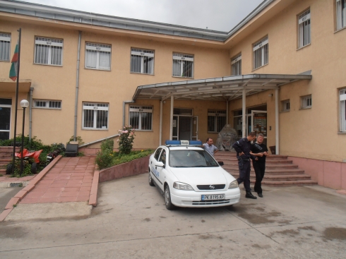 Счупиха главата на 20-годишен от Радомир 