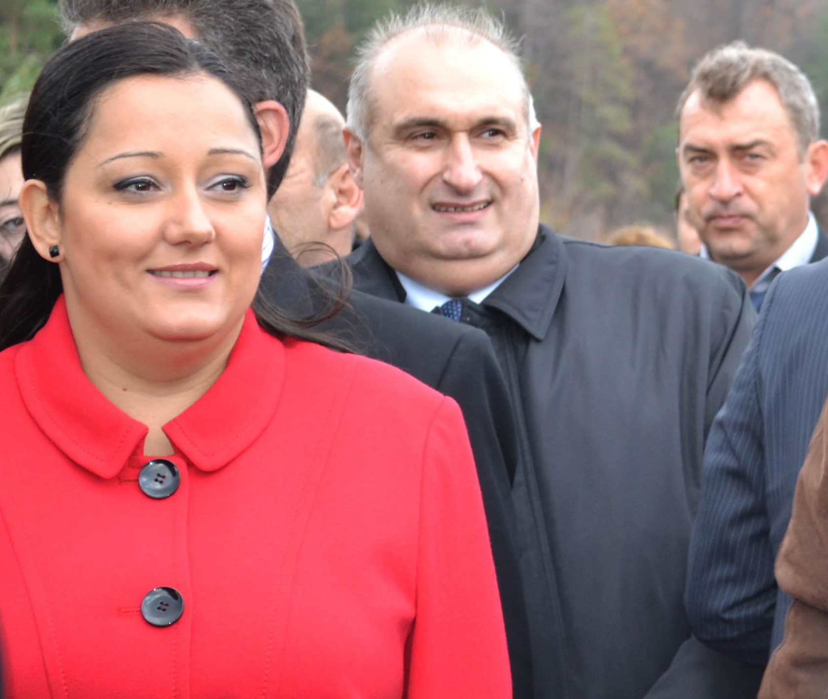 Лиляна Павлова: Дъвчем кризата като дъвка