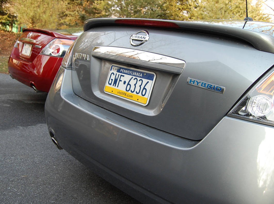 Nissan пуска 15 хибрида за 4 години  