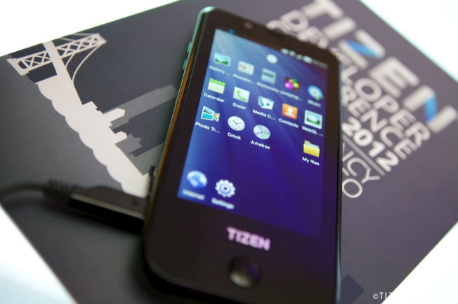 Samsung пуска нови Tizen-устройства