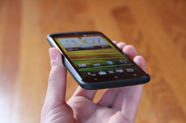 HTC подготвя смартфоните M4 и G2