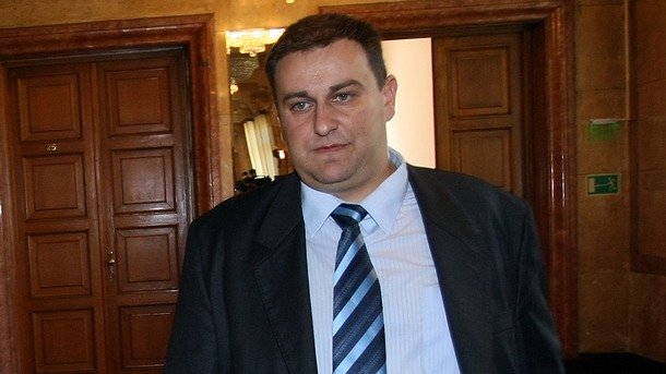 Емил Радев: Справедливо е дълговете да отпаднат след 10 годишна давност