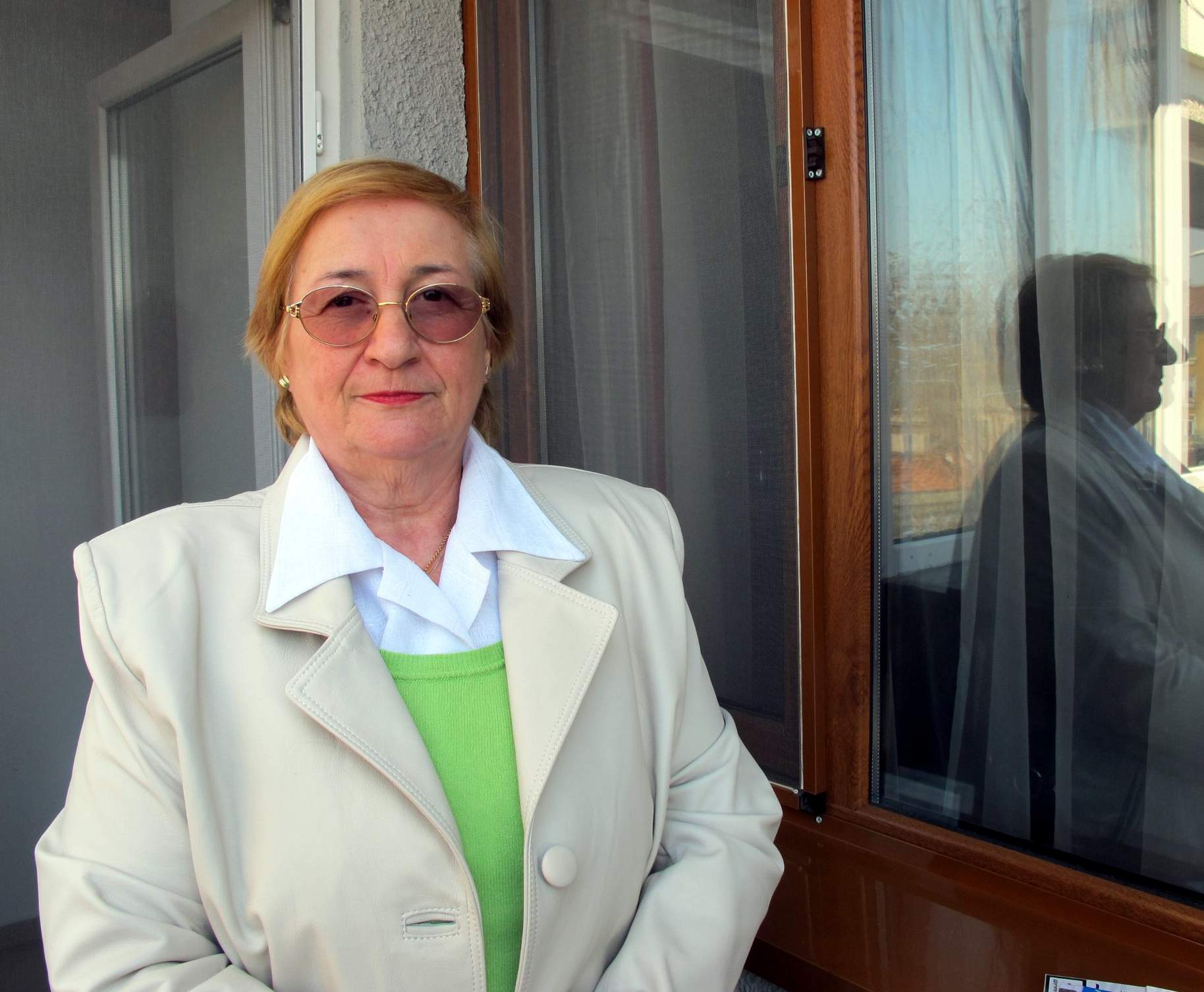 Дирят весела вдовица, която се представя за доц. Мария Грозева и обира мераклии