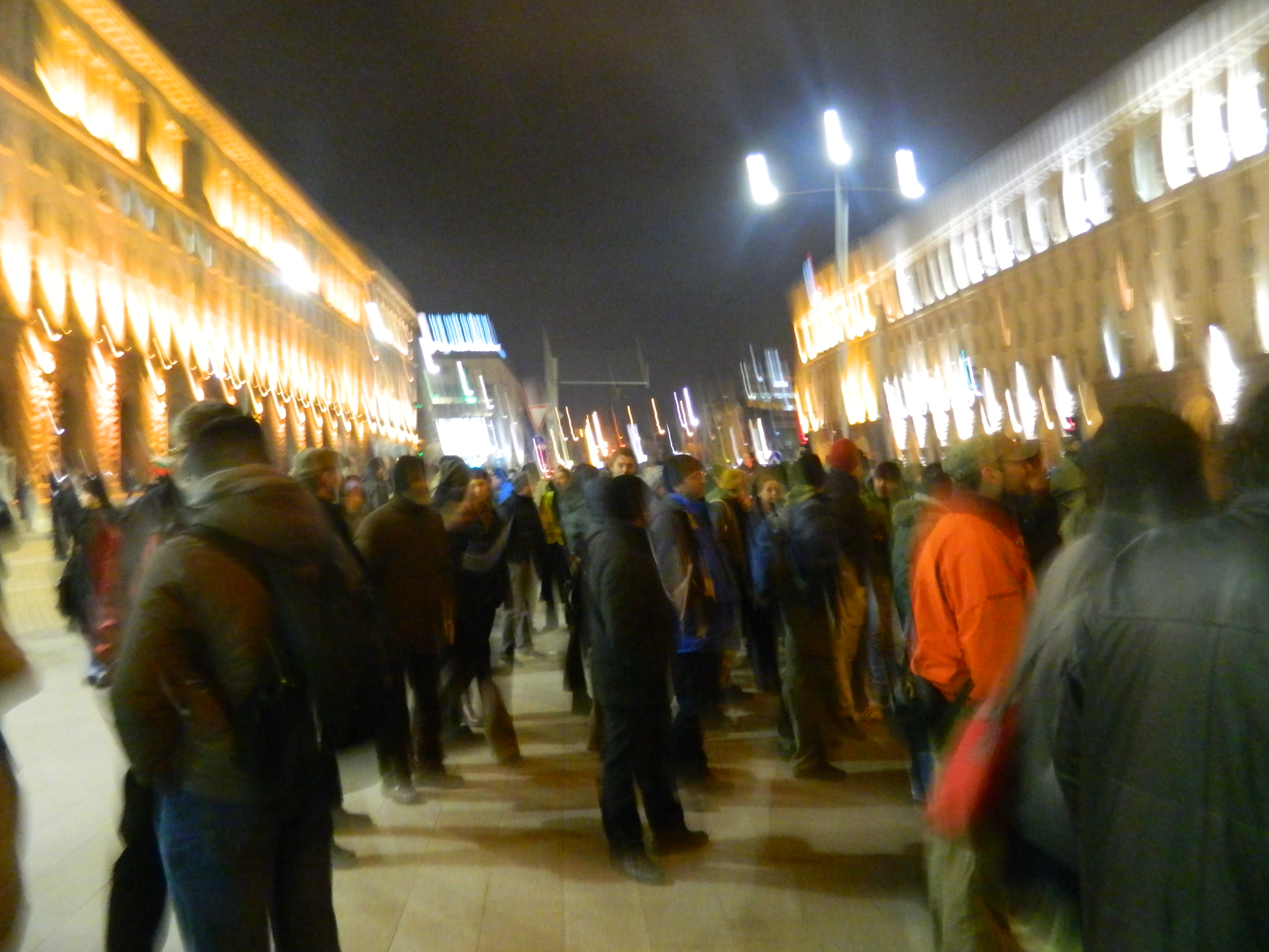 Протестиращите викат "Смърт на Европейския съюз!"