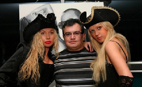 Екстрасенс усмъртявал момичета-фотомодели за пари 