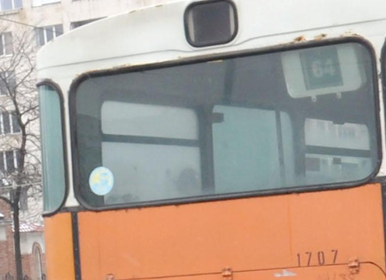 Регистрирано за хулиганство момиче е хвърлило камък по шофьора на автобус 94