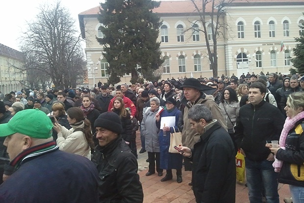 Нов мирен протест във Враца