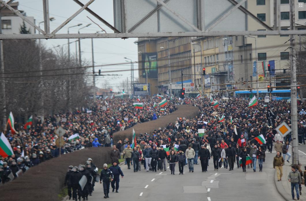 Рокери и таксиджии на протестите във Варна