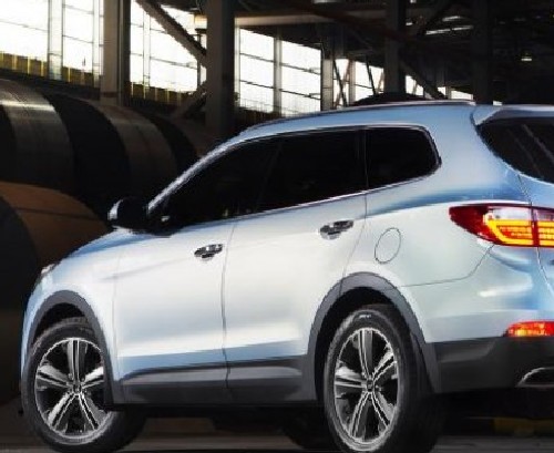 Hyundai вади в Женева Grand Santa Fe