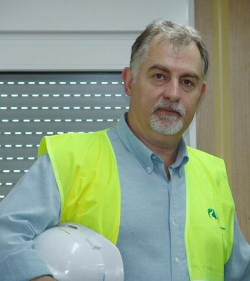 Вижте истинския господар на България – джентълмена Питър Литгоу!