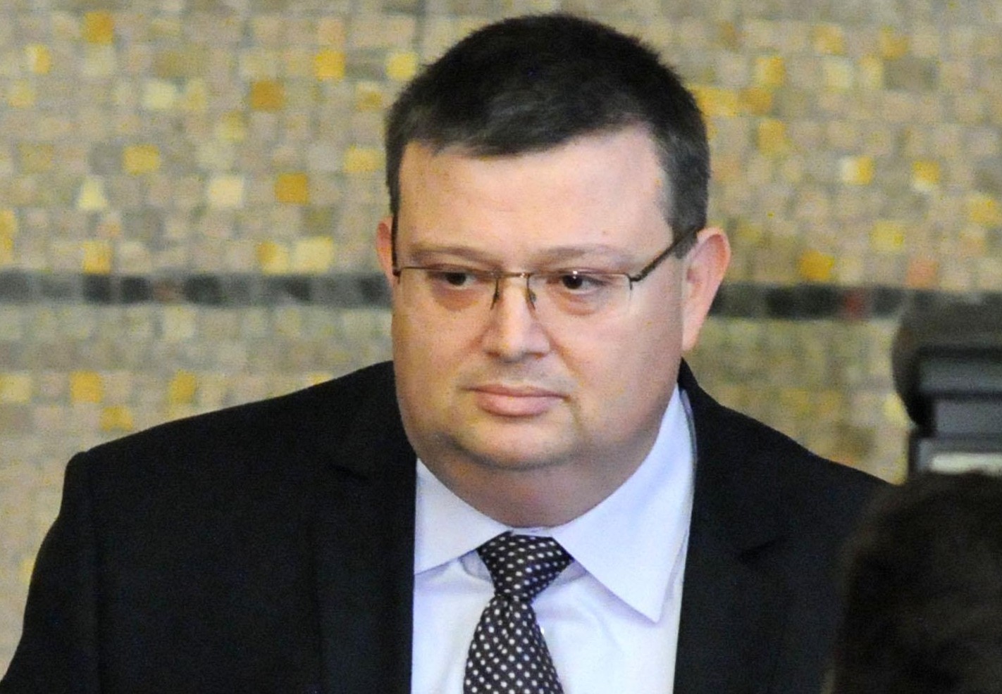 Обвинител №1 нареди: Прокурори и данъчни влизат в ЕРП-тата 