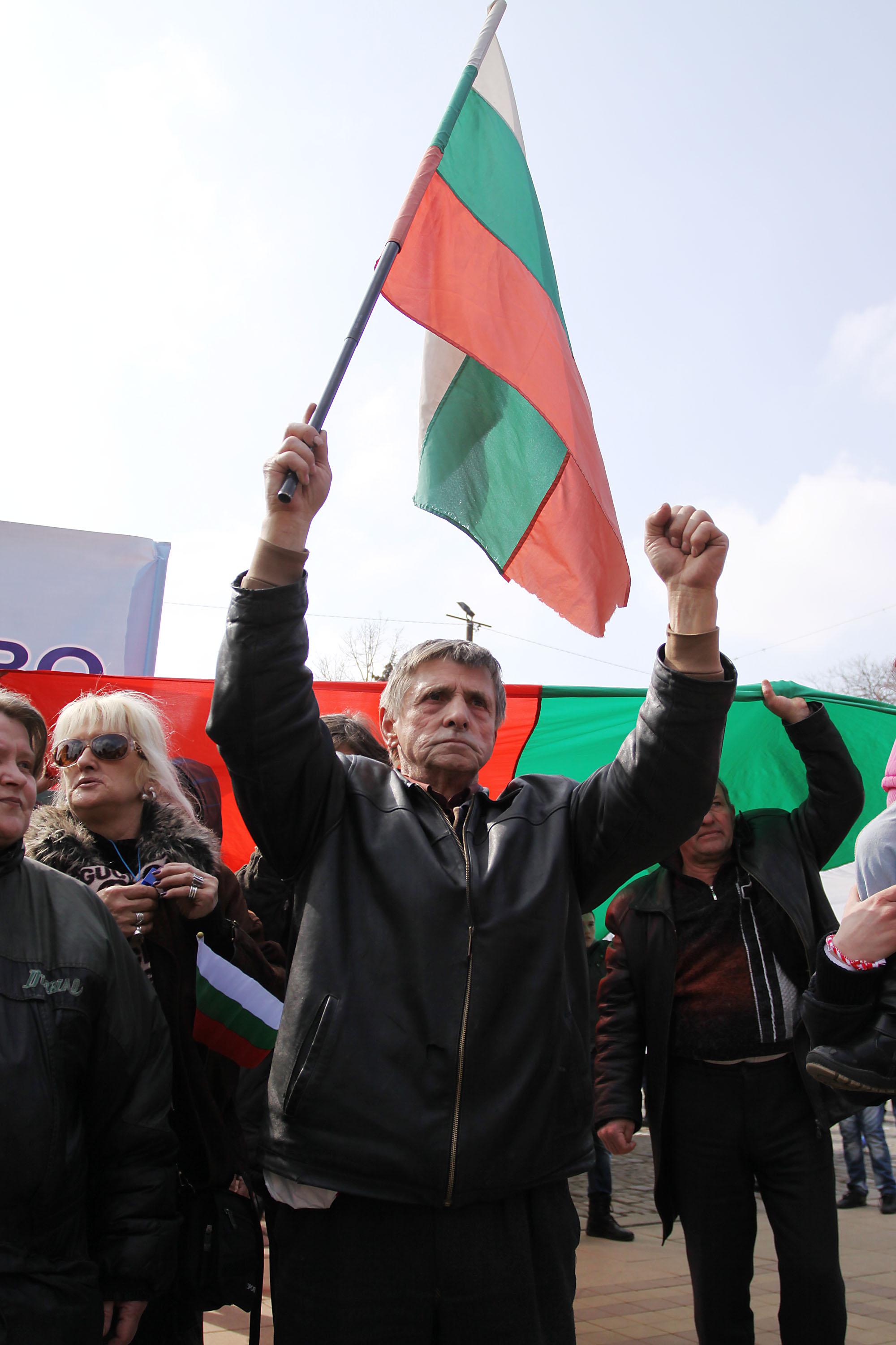 И миньорите излизат на протест 
