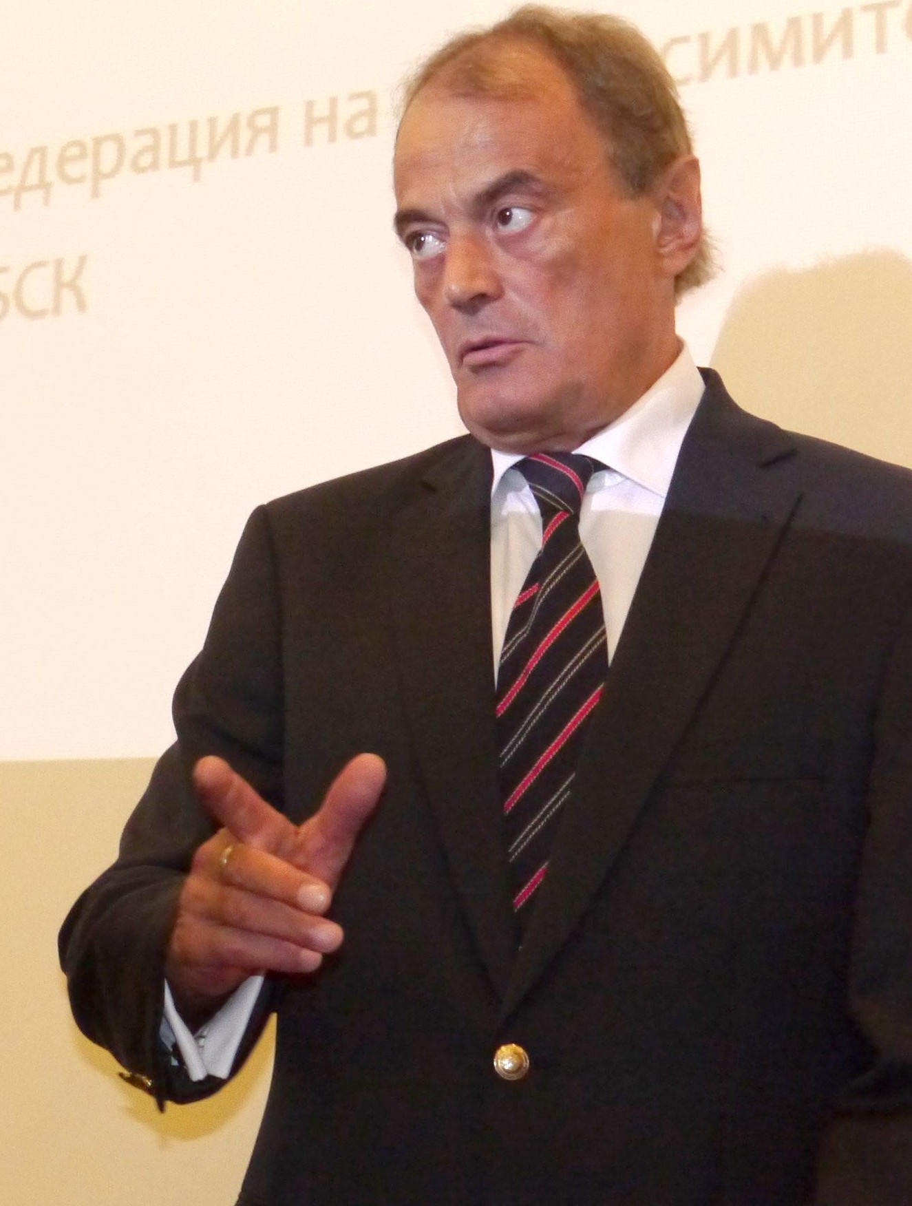 Кирил Йорданов разбрал от медиите за червения картон на ГЕРБ 