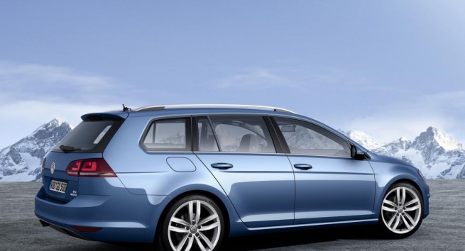 Първи снимки на Volkswagen Golf VII Variant