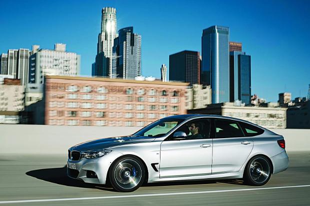 BMW кръстоса седан и комби