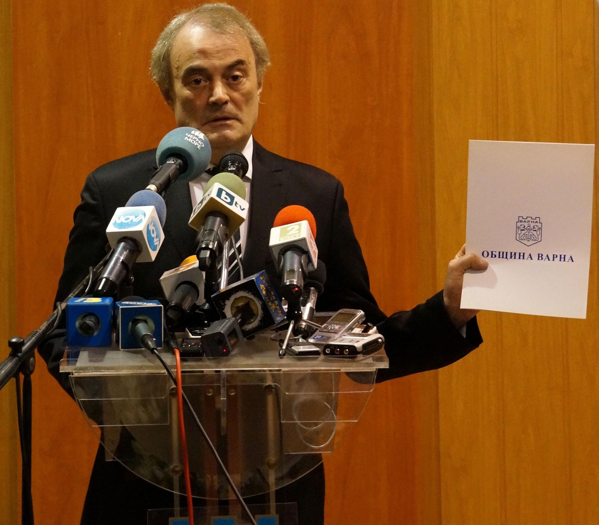 Кирил Йорданов изнагля: Кризата във Варна е умишлено създадена
