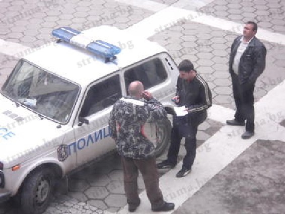 Роднини на покосен от инфаркт биха шеф на болница