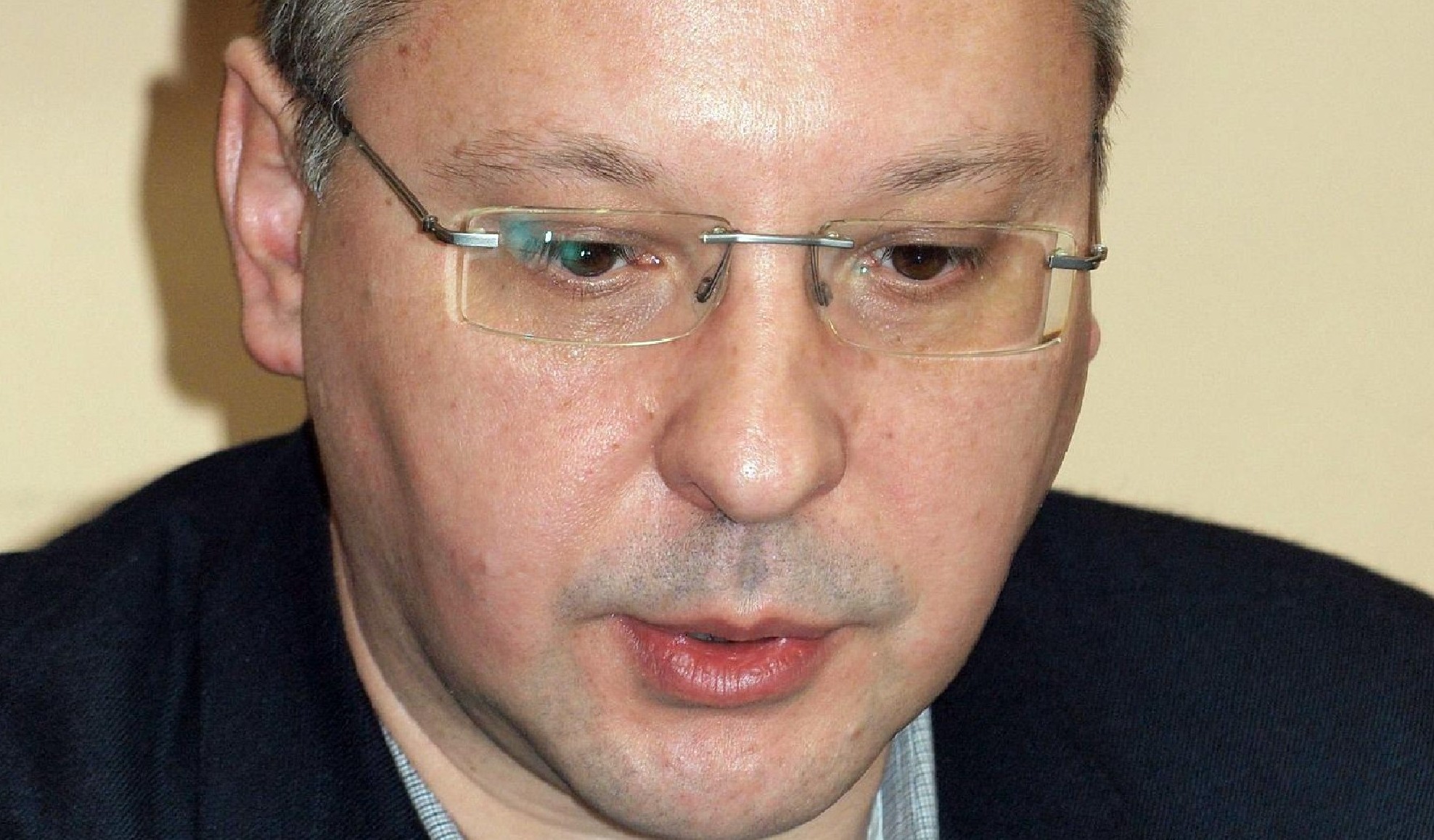 Станишев: Хората решават съдбата на авторитарните лидери