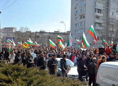 Варненци блокираха бул. „Мария Луиза” в морската столица