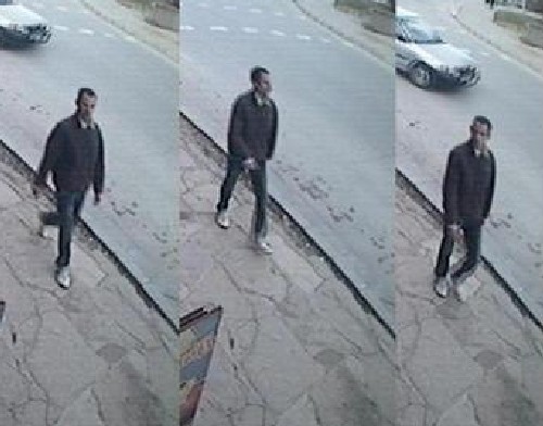 Издирват изрод за блудство в асансьор