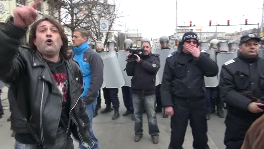 Скандалният Теодор пред БЛИЦ: Напъхали са ми думи в устата във видеото с Пламен!