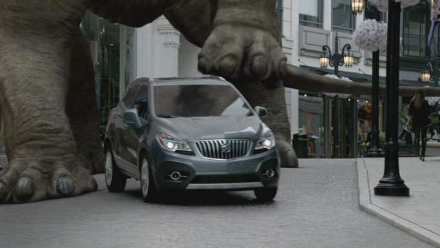 Динозаври впрегнати в Buick Encore (ВИДЕО)