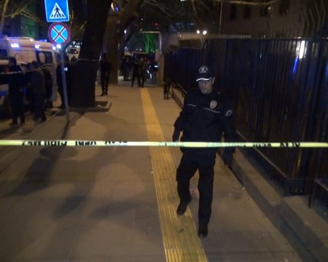 Атентати в Анкара! Взривове раниха най-малко двама души (СНИМКИ)