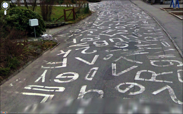 Вижте някои от най-шантавите снимки в Google StreetView 
