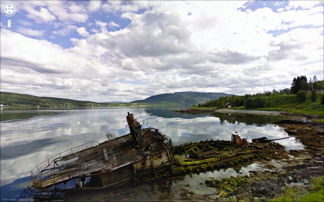 Вижте някои от най-шантавите снимки в Google StreetView 