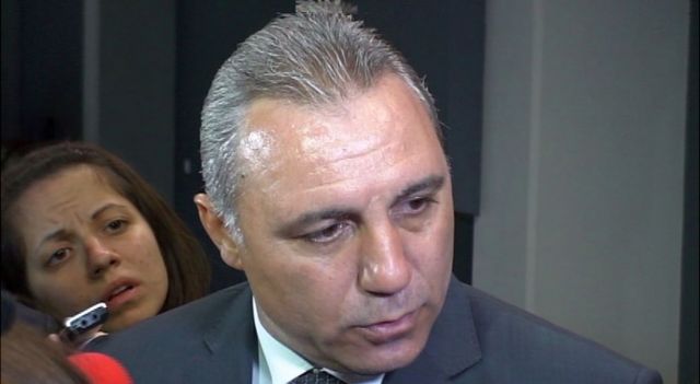 Стоичков: Няма да ставам политик!