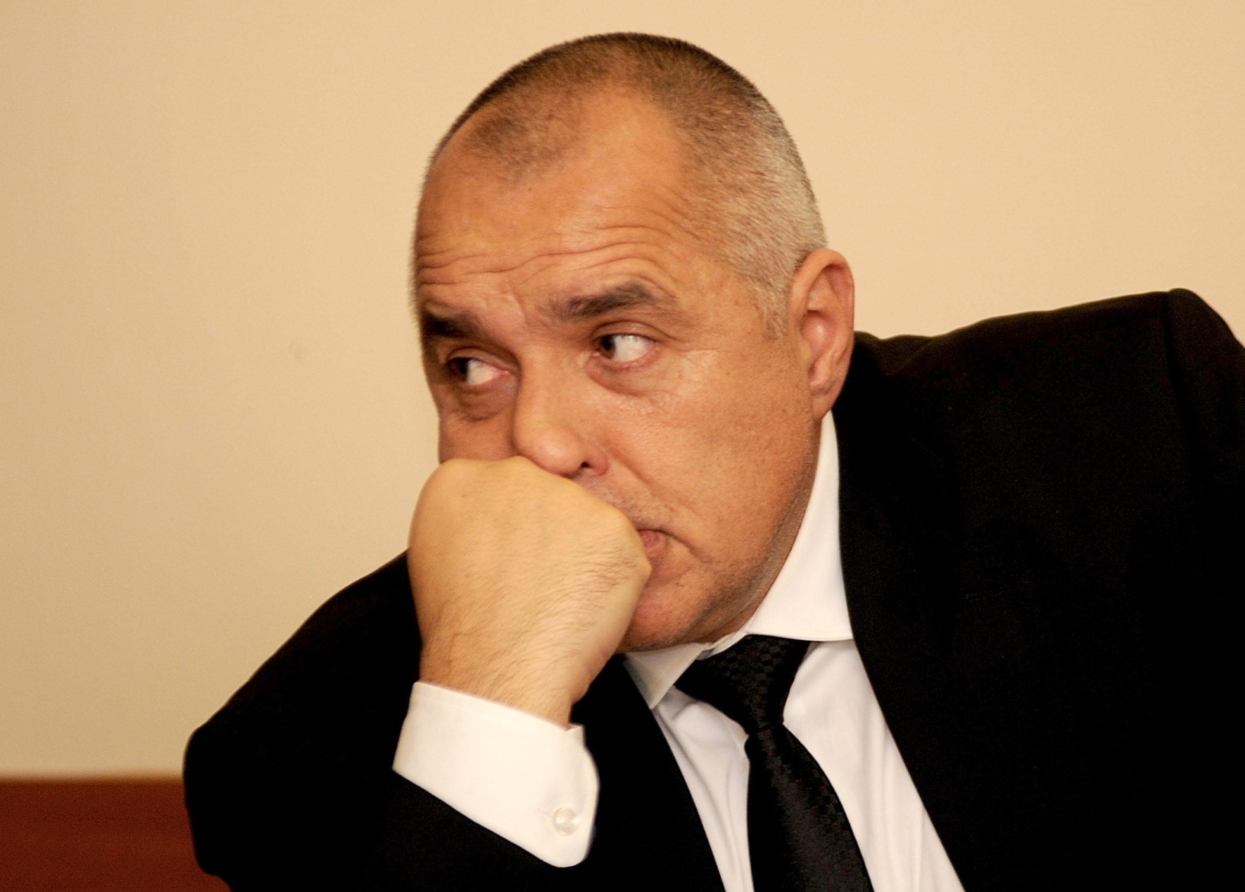 Бойко отписа 10 министри