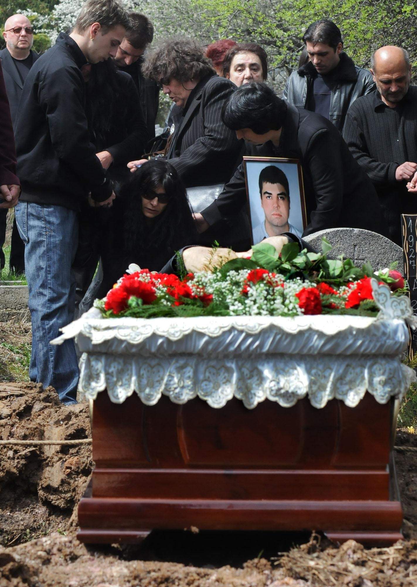 Вдовицата на Георги Стоев: След убийството на мъжа ми дъщеря ни се разболя от рядка и страшна болест!