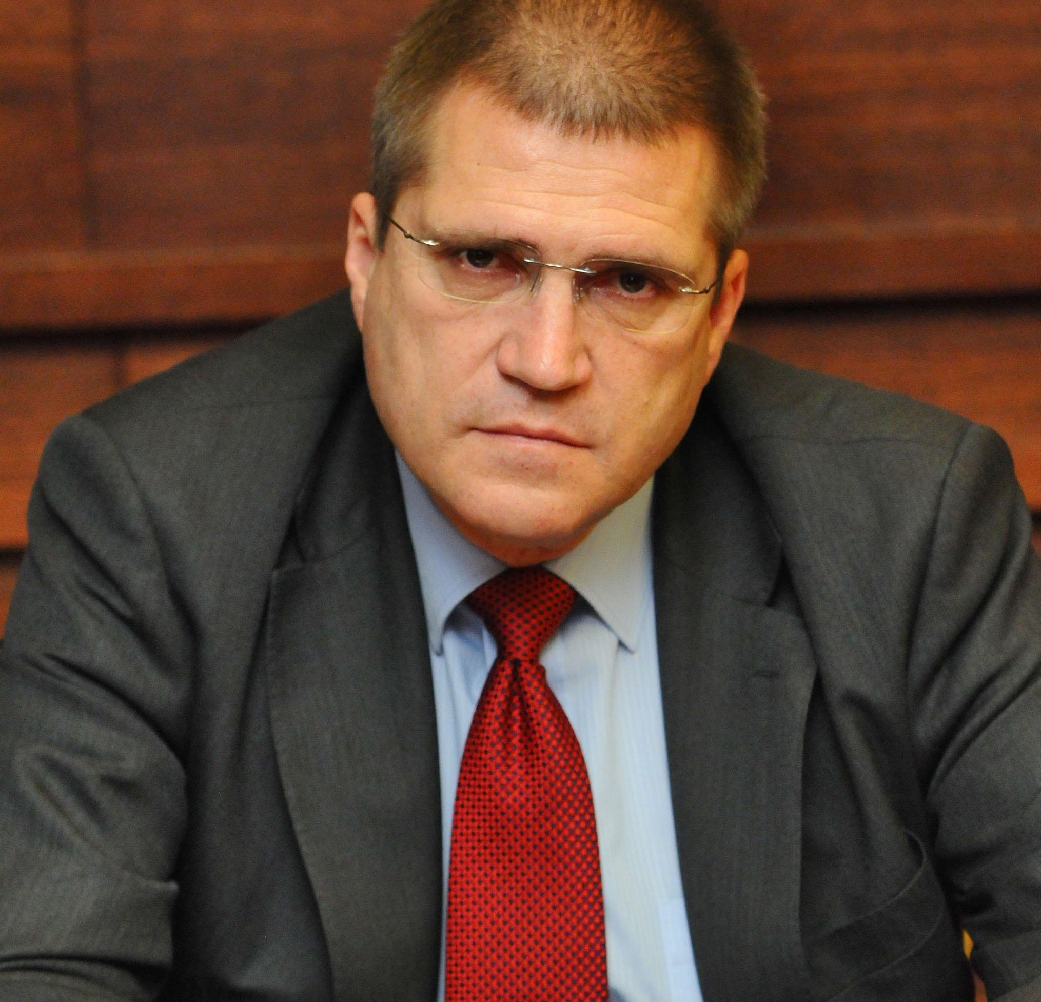 Николай Цонев размаха пръст на кабинета "Райков" за конфликти на интереси