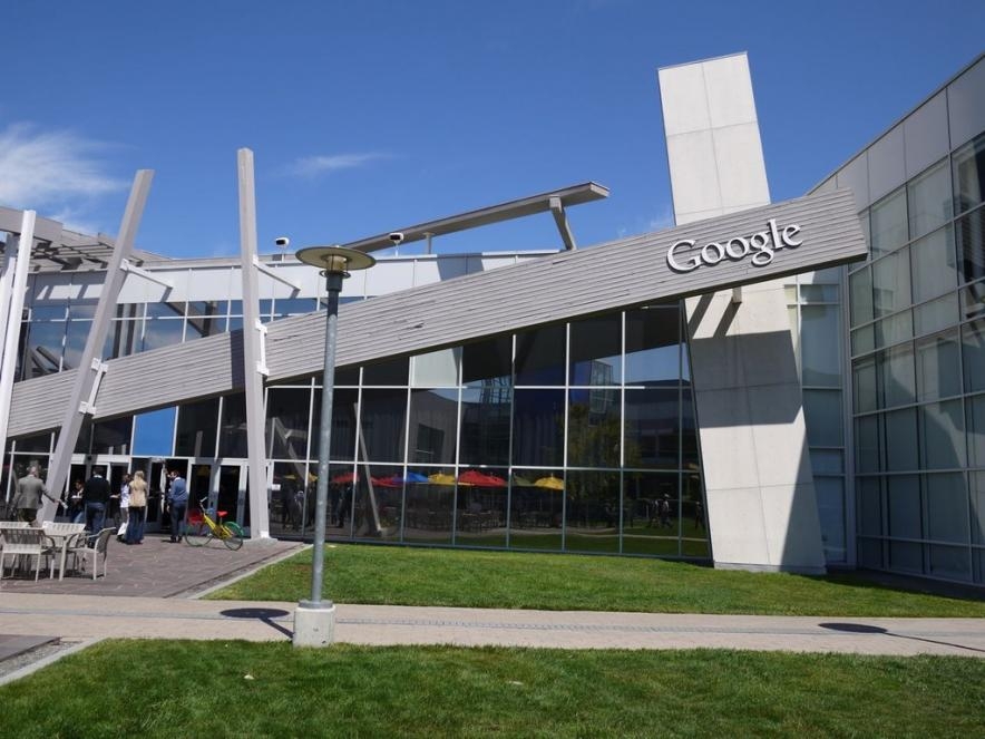 Google вдига оборотите-печалбите скочиха