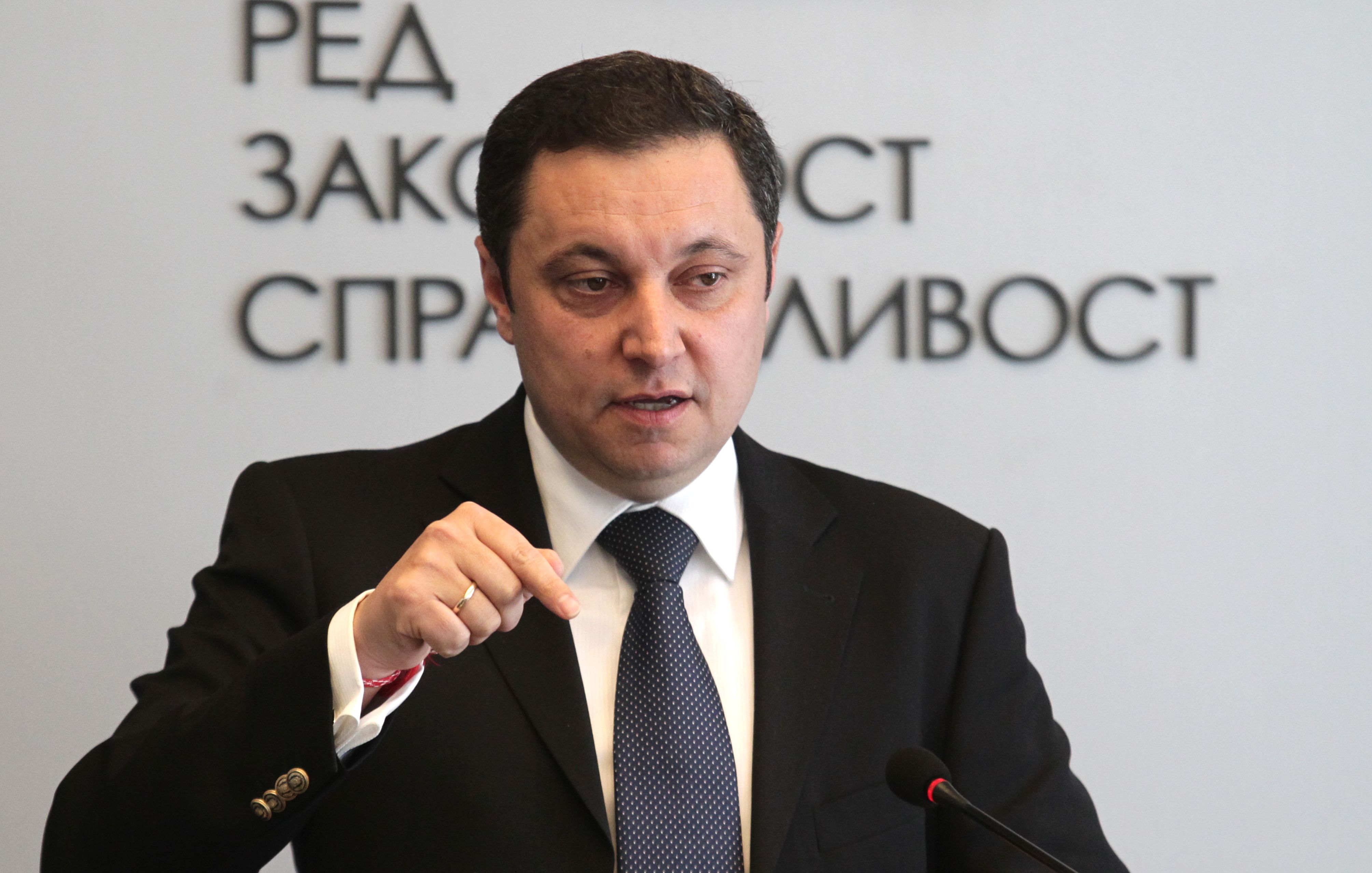 РЗС: Според Кунева 97% от хората са ненормални