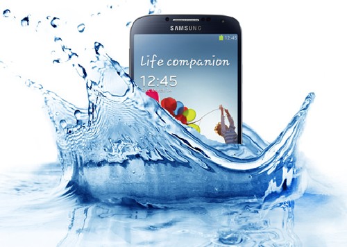 Водоустойчивият Galaxy S IV ще е достъпен през юли