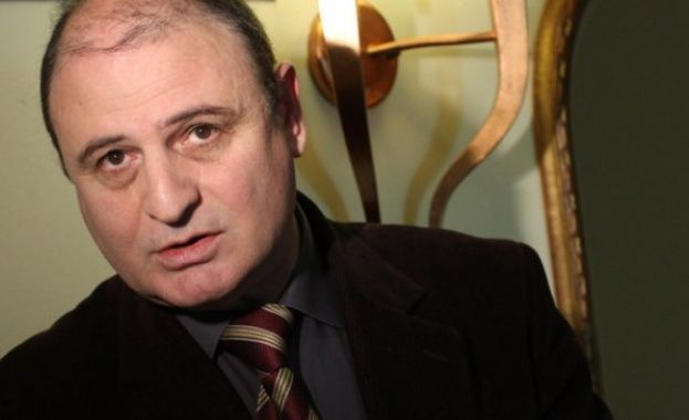 Доц. Николай Радулов: Хората не смеят да подават сигнали в полицията