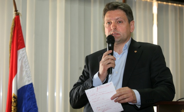 БСП: Цветанов дърпа ГЕРБ надолу