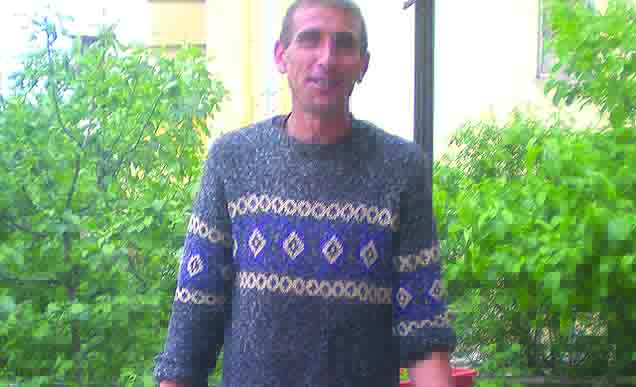 Лидер на ДПС нокаутира мъж, разлепващ плакати на Касим Дал