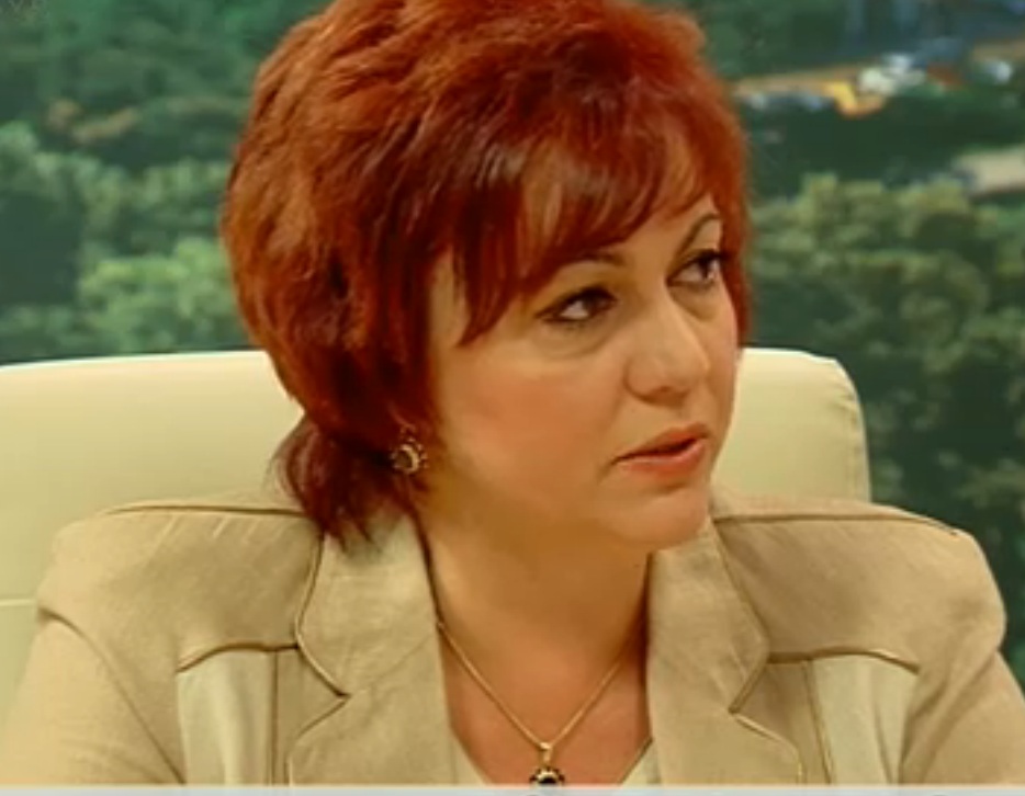 Корнелия Нинова: Ще преговаряме с "Атака", не с ГЕРБ